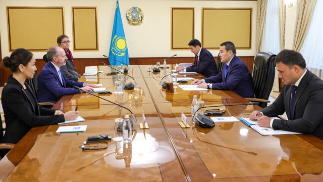 zhopa-ZFdOqsmJ84.jpg
