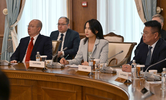 Президент Казахстана встретился с отечественными бизнесменами