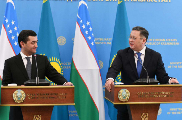 Казахстан и Узбекистан намерены значительно увеличить взаимную торговлю