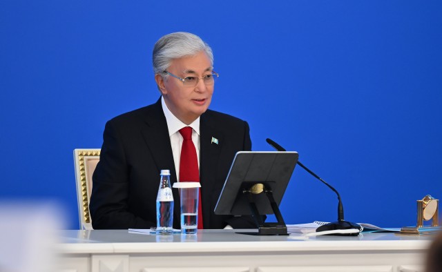 Президент Ұлттық құрылтайдағы бастамаларды жүзеге асыру жоспарына қол қойды