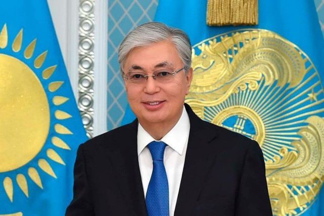 К.Токаев поздравил казахстанцев с Днем Республики