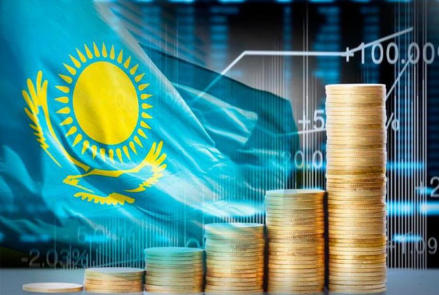 Экономика Казахстана за 10 месяцев выросла до 4,9%