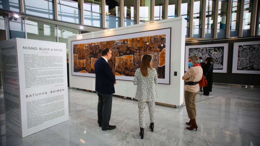 Nur-Sultan presents “Nomad: Black and White” exhibition
