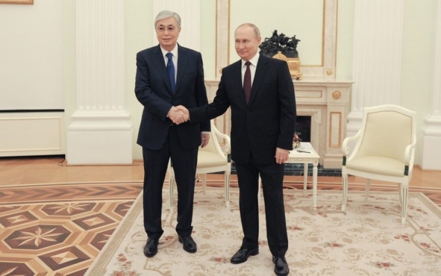 К. Токаев провел встречу с Президентом РФ
