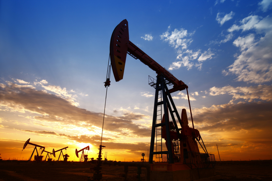 Казахстан начал добровольное сокращение добычи нефти