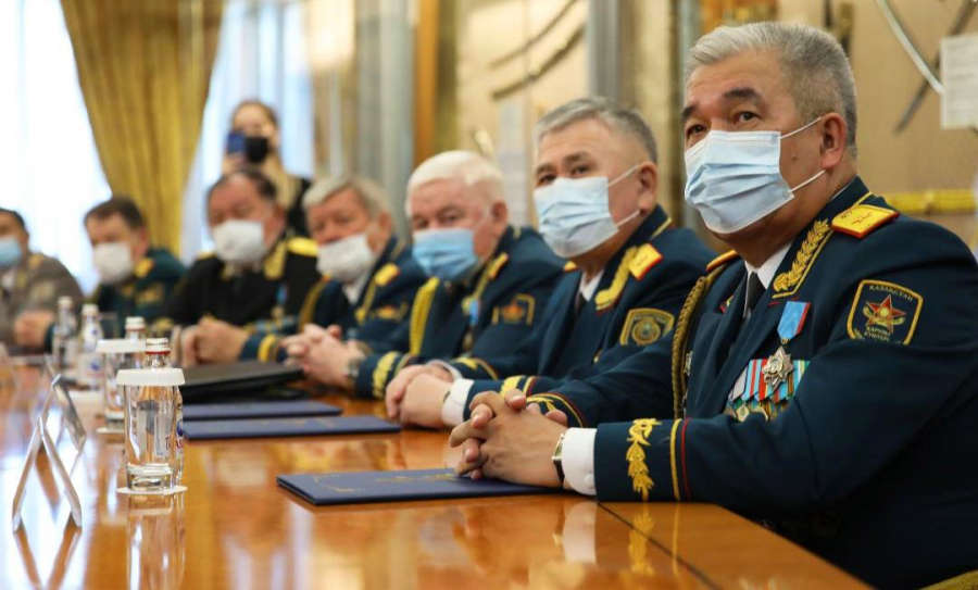 Representatives of Kazakh military hold meeting dedicated to upcoming holidays