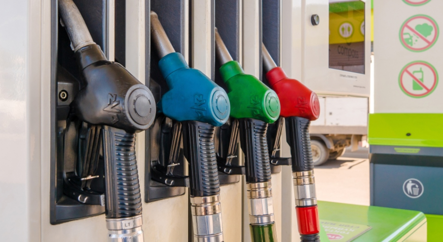 Предельные цены на бензин и дизтопливо не должны превышать уровень прошлого года – Алихан Смаилов