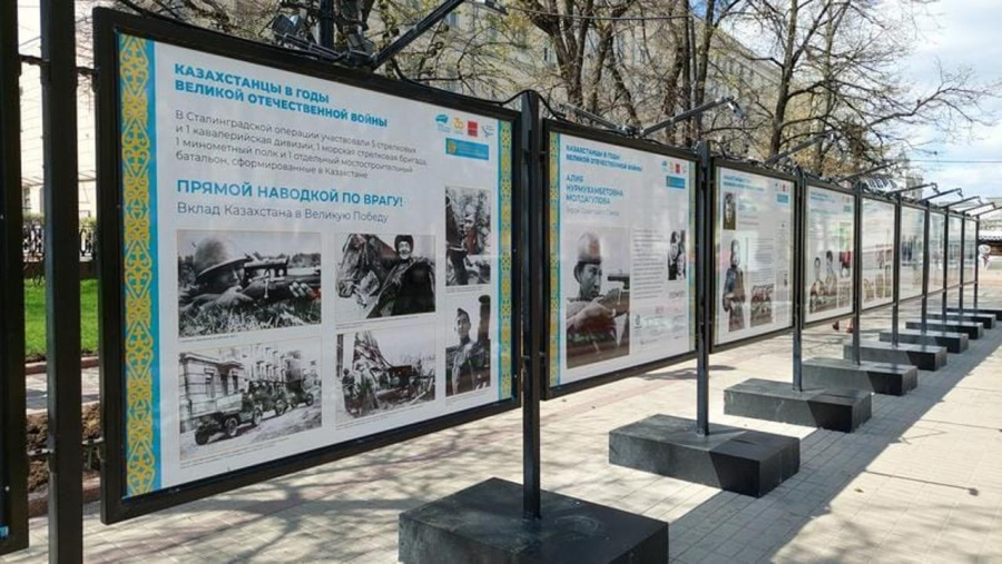 Жеңиш күнү: Москвада казак баатырларынын эрдиктеринин көргөзмөсү