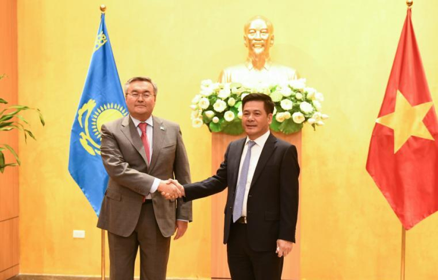 Мухтар Тлеуберди посетил Вьетнам с официальным визитом