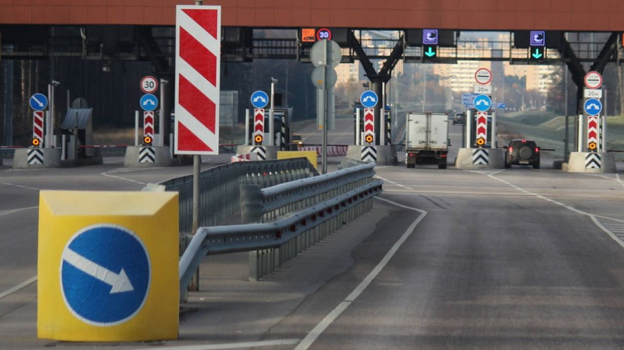 Kazakhstan to turn 11,000 km of highways into toll roads by 2025