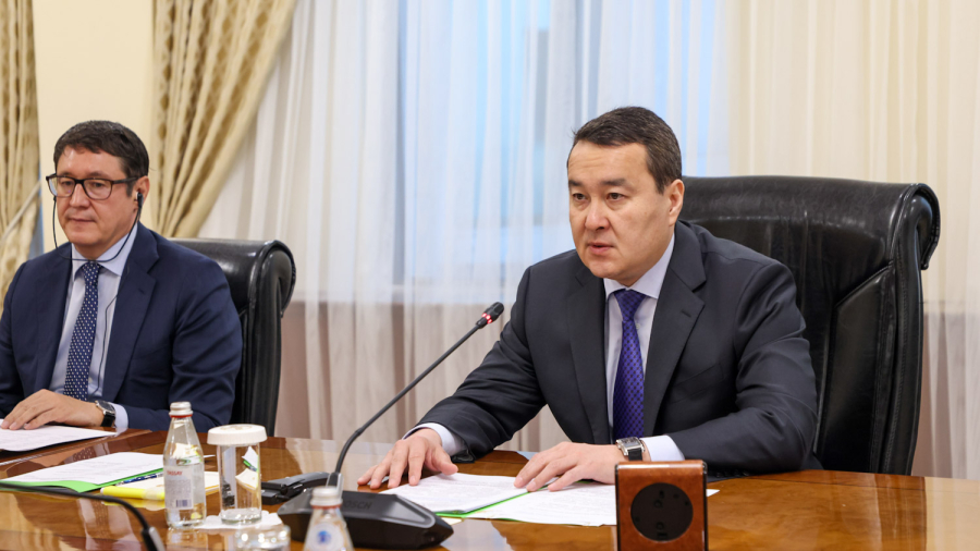 Алихан Смаилов провел встречу с вице-президентом CNPC