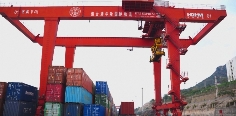 Kazakh-Chinese logistic terminal in Lianyungang processes 1.5 million containers