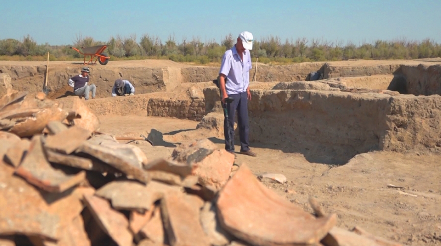 Excavation continues at site of ancient settlement of Saraishyk