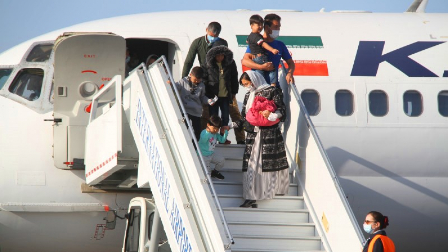 Ethnic Kazakh families arrive in North Kazakhstan region from Iran