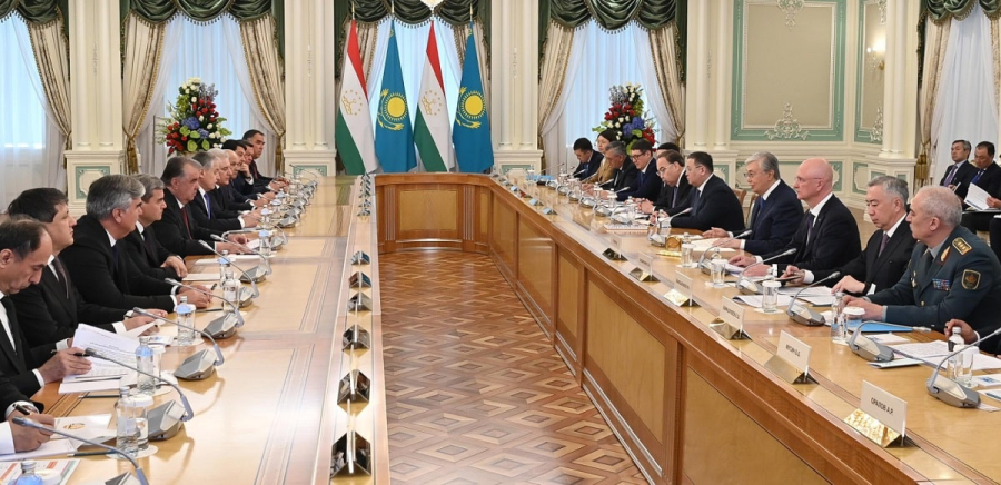Kassym-Jomart Tokayev meets Tajikistan’s President Emomali Rahmon