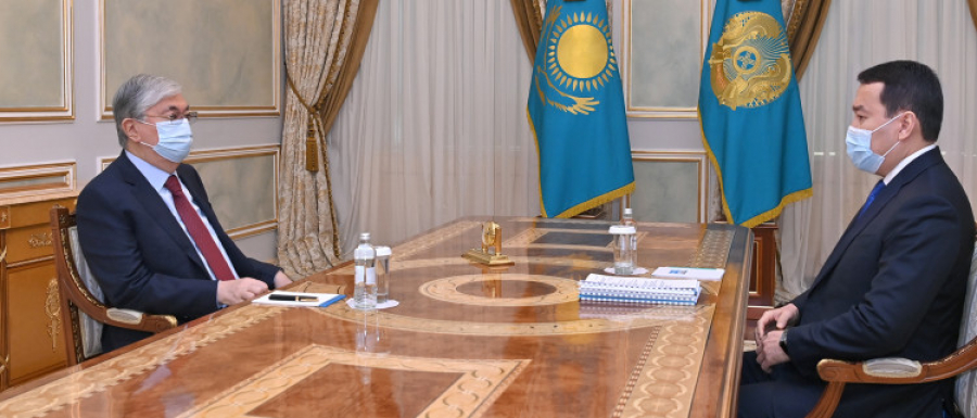President of Kazakhstan Kassym-Jomart Tokayev receives Prime Minister Alikhan Smailov