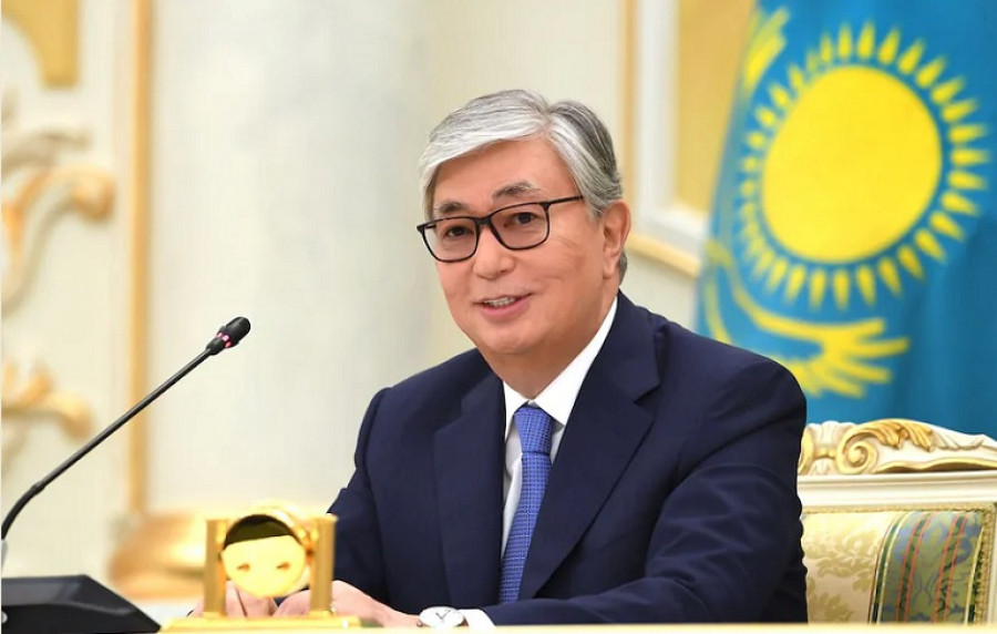 К. Токаев поздравил казахстанцев с Днем благодарности